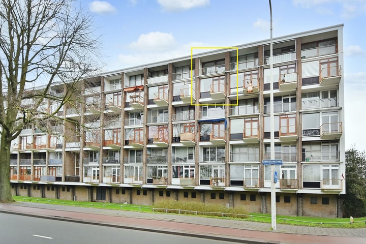 Photo of property Meppelweg 865, 's-Gravenhage