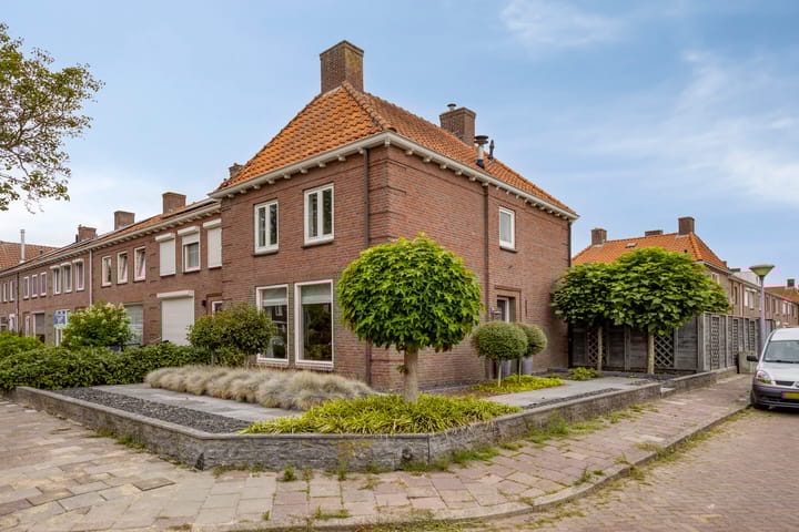 Photo of property Merefeltstraat 17, Veldhoven