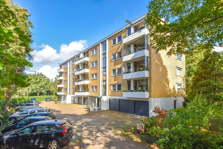 Merelhof 37 in Bussum