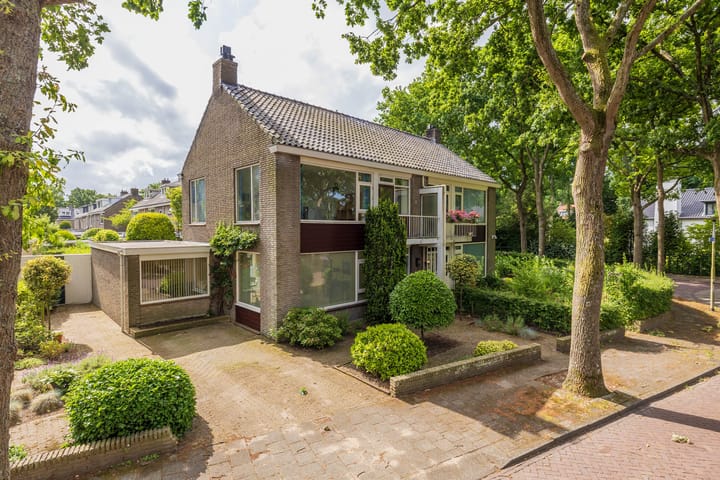 Photo of property Merellaan 4, Sassenheim