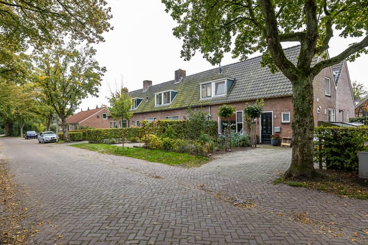 Merelstraat 5 in Vries