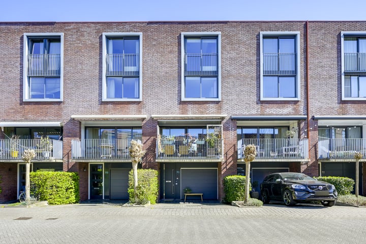 Photo of property Merenborch 68, Vianen