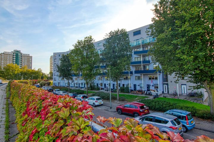 Merwedestraat 2 in Schiedam