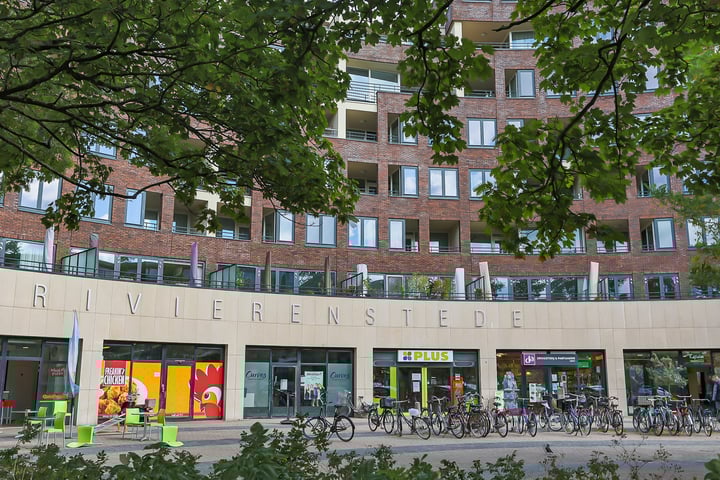 Photo of property Merwedestraat 42a, Groningen