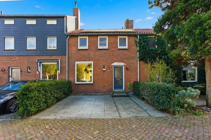 Photo of property Merwedeweg 25, Alblasserdam