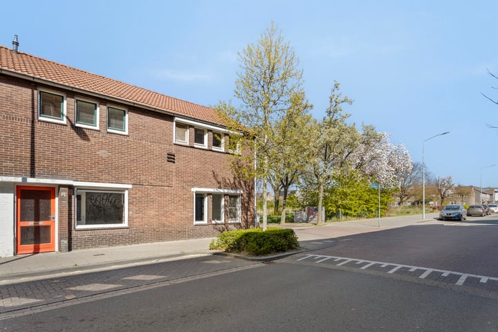 Mesdagstraat 1 in Heerlen