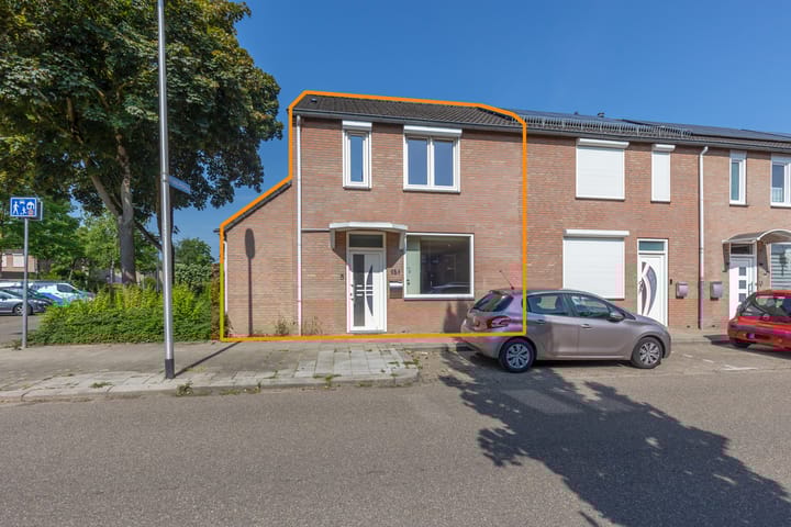 Mesdagstraat 151 in Heerlen