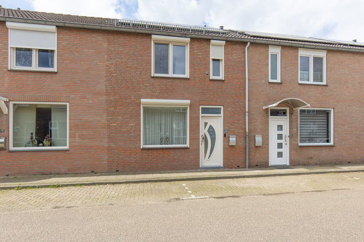 Mesdagstraat 153 in Heerlen