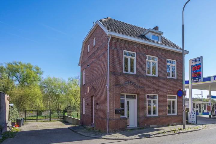 Meuserstraat 126 in Kerkrade photo
