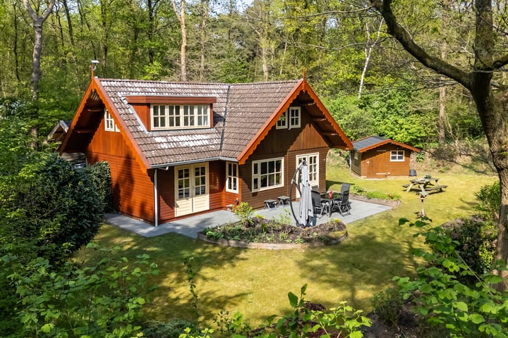 Mezenlaan 18 in Norg