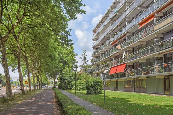 Mgr Bekkerslaan 137 in Rijswijk foto