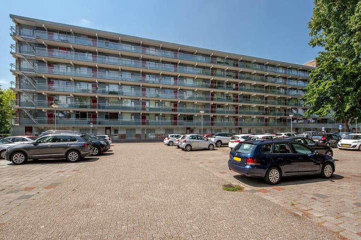 Mgr Bekkerslaan 201 in Rijswijk