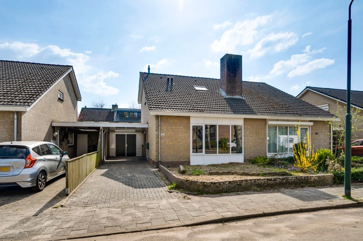 Photo of property Mgr. Bekkersstraat 25, Budel