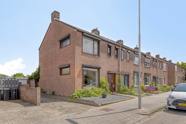 Mgr. Feronlaan 71 in Hoensbroek