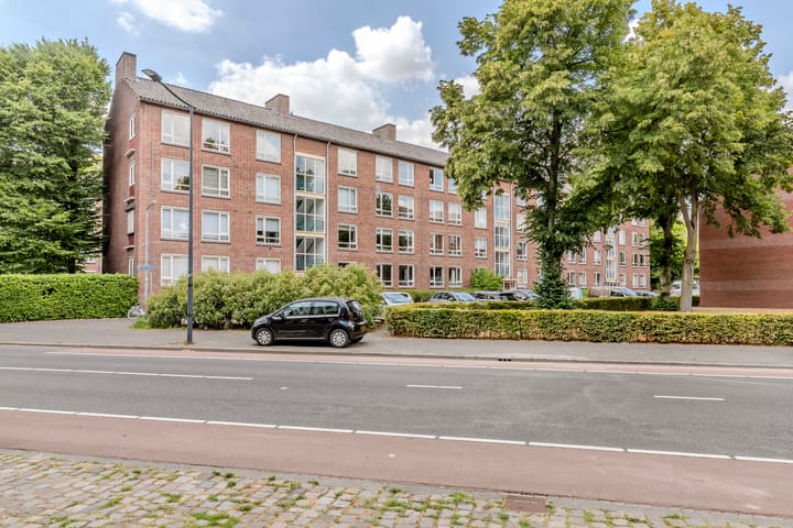 Mgr. Frenckenstraat 26A in Breda foto