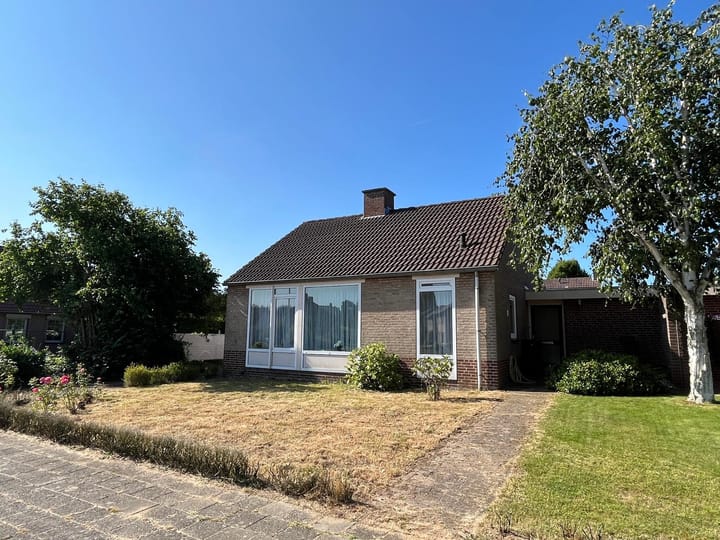 Mgr. Hanssenstraat 7 in Broekhuizenvorst