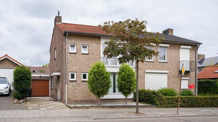 Photo of property Mgr. Nolensstraat 1, Hoensbroek