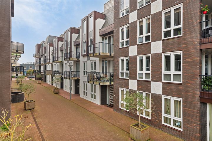 Mgr vdn Tillaartstraat 30 in Veghel