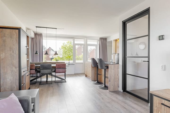 Photo of property Mgr. W.M. Bekkerslaan 6, Maassluis