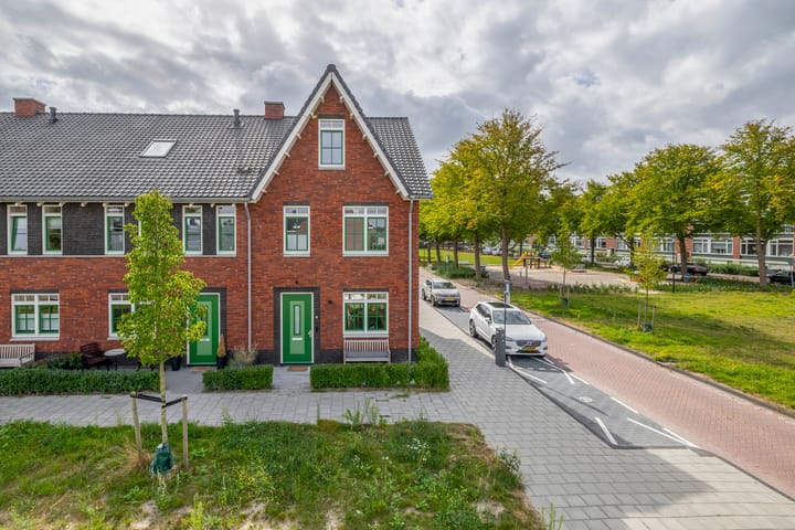 Mgr. W.M. Bekkerslaan 98 in Maassluis