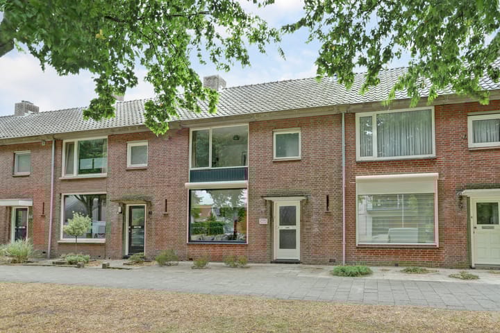Mgr. Zwijsenstraat 80 in Best