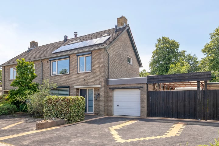 Photo of property Michiel de Ruijtersingel 9, Terneuzen
