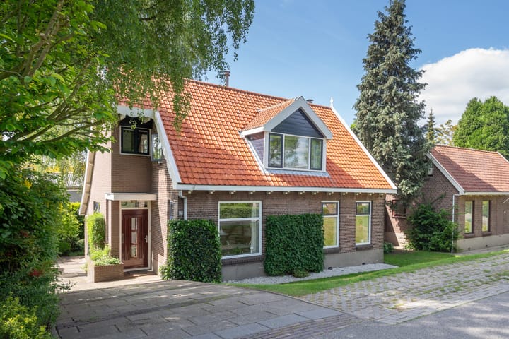 Middeldijk 25 in Barendrecht