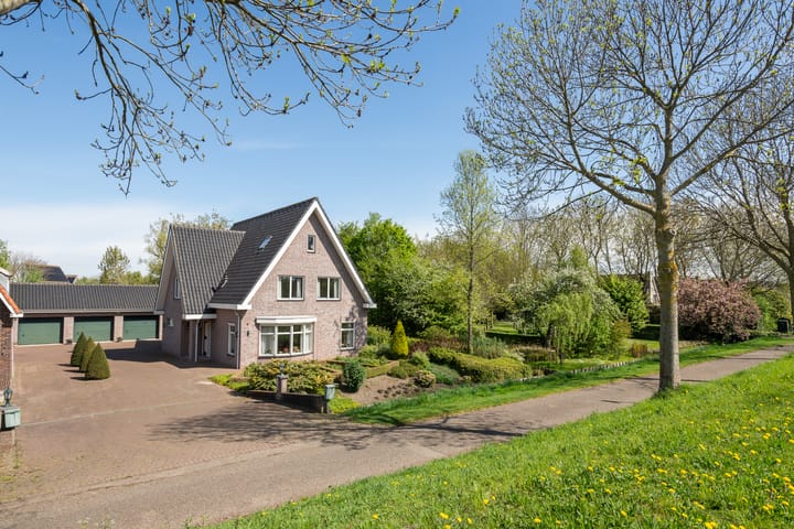 Middeldijk 76 in Barendrecht