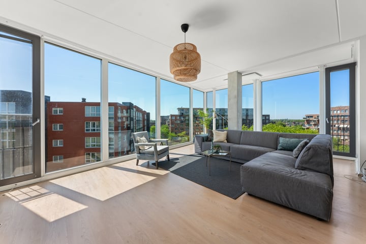Middeldijkerplein 270 in Barendrecht