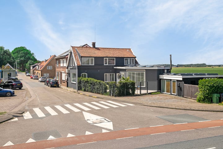 Middelsluissedijk WZ 2 in Numansdorp