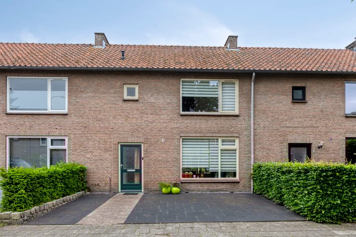 Middelveld 7 in Zeeland