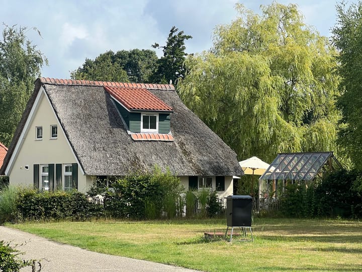 Midden Peelweg 5T-222 in Sevenum