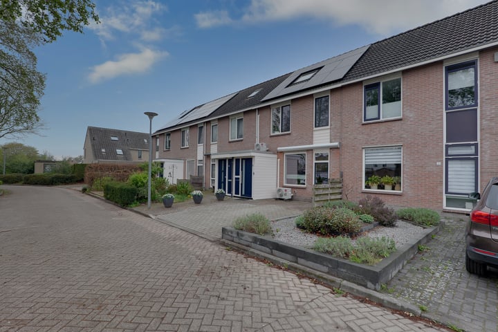 Middenbree 19 in Assen