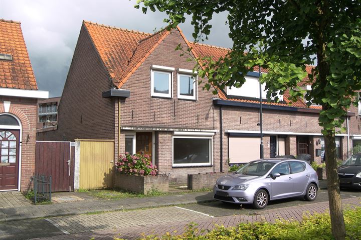 Middenlaan 47 in Oosterhout