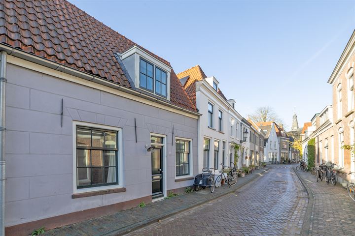 Middenstraat 60 in Weesp