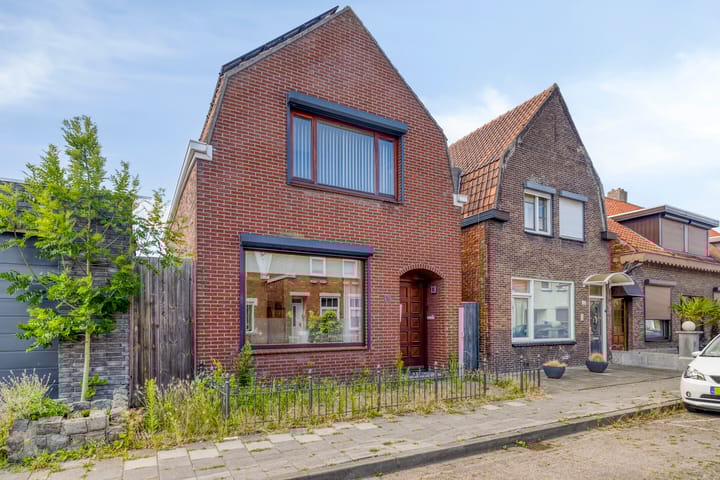 Photo of property Middenstraat 96, Sluiskil