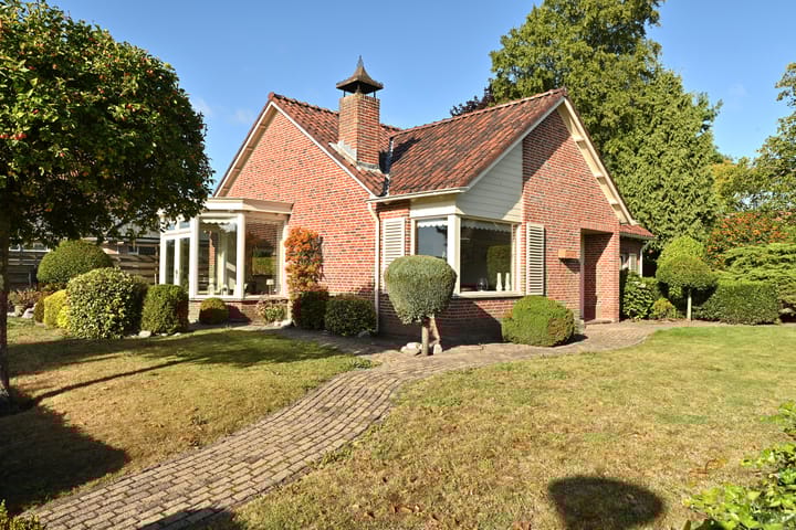 Middenwal 5 in Steenbergen