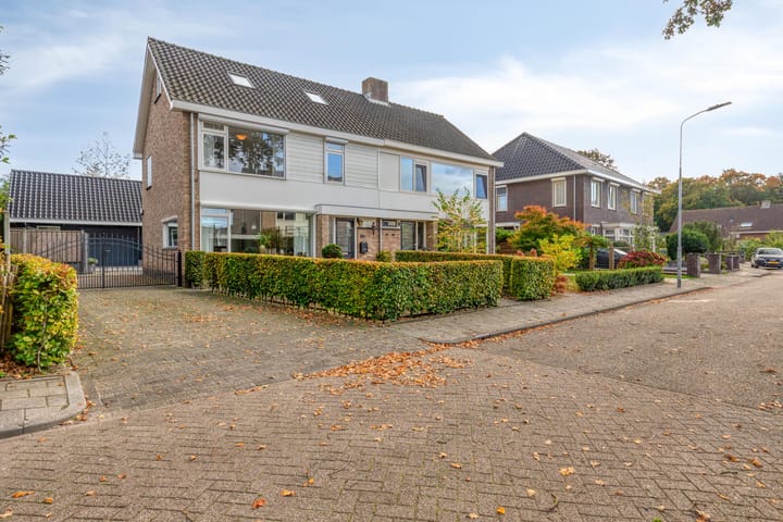 Middenweg 13 in 't Loo Oldebroek photo