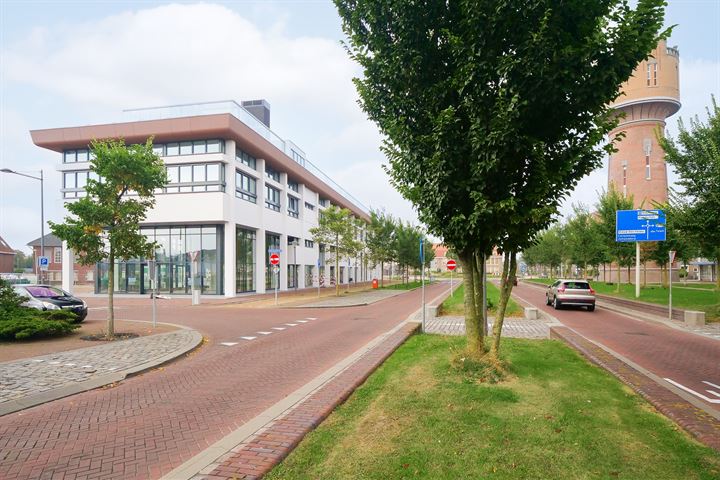 Middenweg 172B in Den Helder