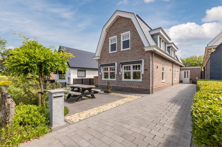Middenweg 296 in Heerhugowaard