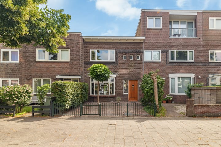 Middenweg 32 in Haarlem