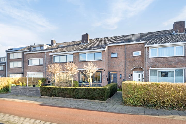 Middenweg 336 in Heerhugowaard