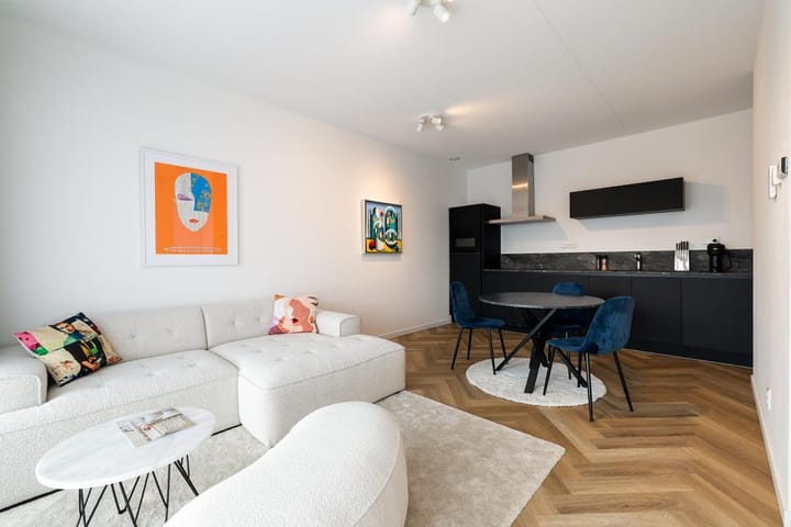 Mies van der Rohestraat 121 in Hoofddorp foto