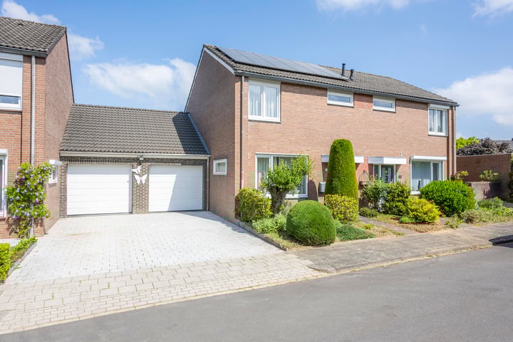 Milleveld 50 in Voerendaal foto