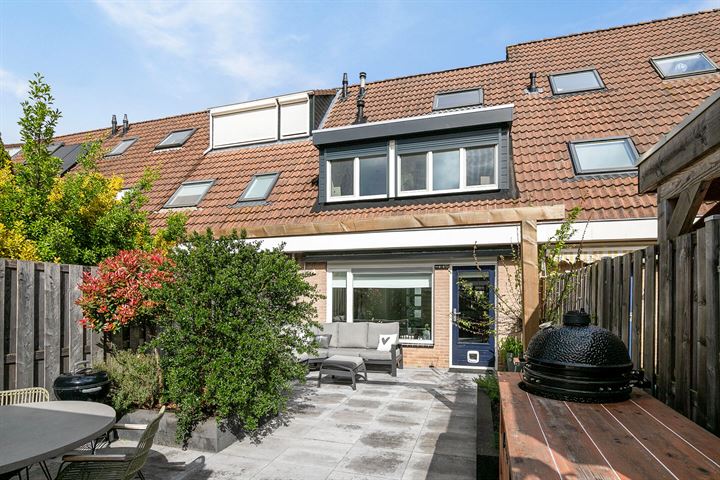 Photo of property Mina Krüseman-erf 94, Dordrecht