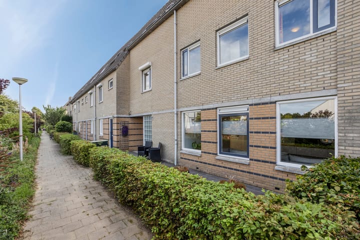 Photo of property Mina Krusemanlaan 12, Deventer
