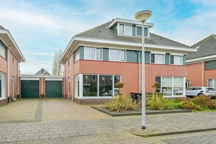 Photo of property Minnewei 16, Midwoud