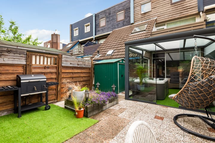Photo of property Moerbeigaarde 8, Zoetermeer