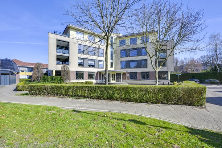 Molenaarserf 48 in Houten