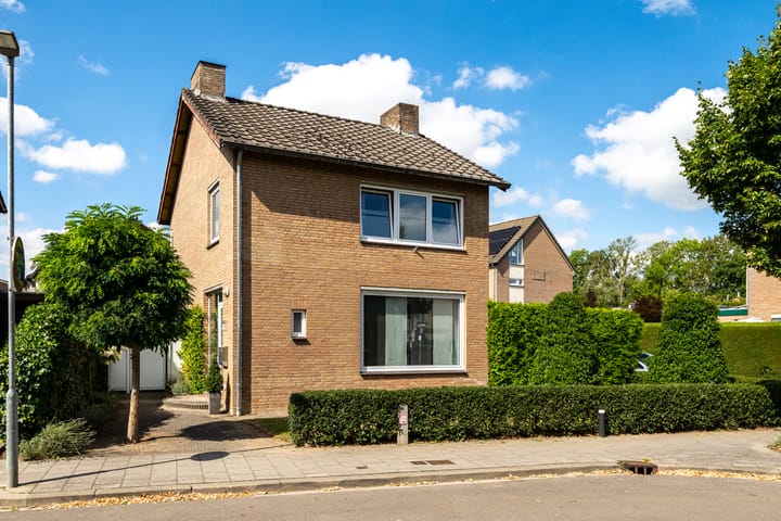 Molenbeekstraat 11 in Voerendaal photo